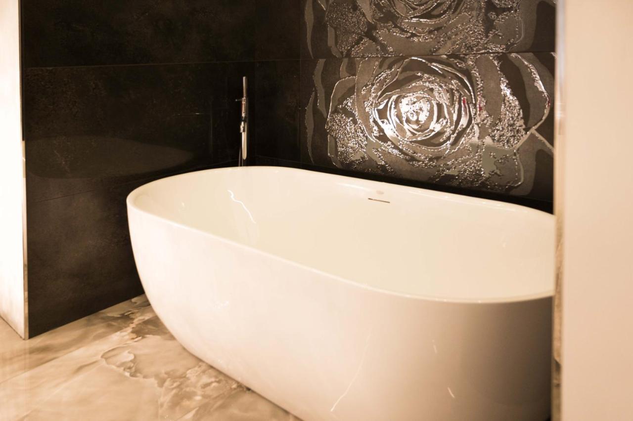 Vipverona Luxury Apartment - Royal Welcome Eksteriør billede