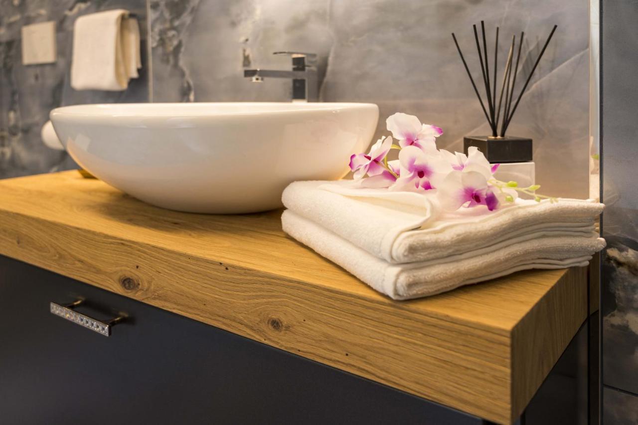 Vipverona Luxury Apartment - Royal Welcome Eksteriør billede