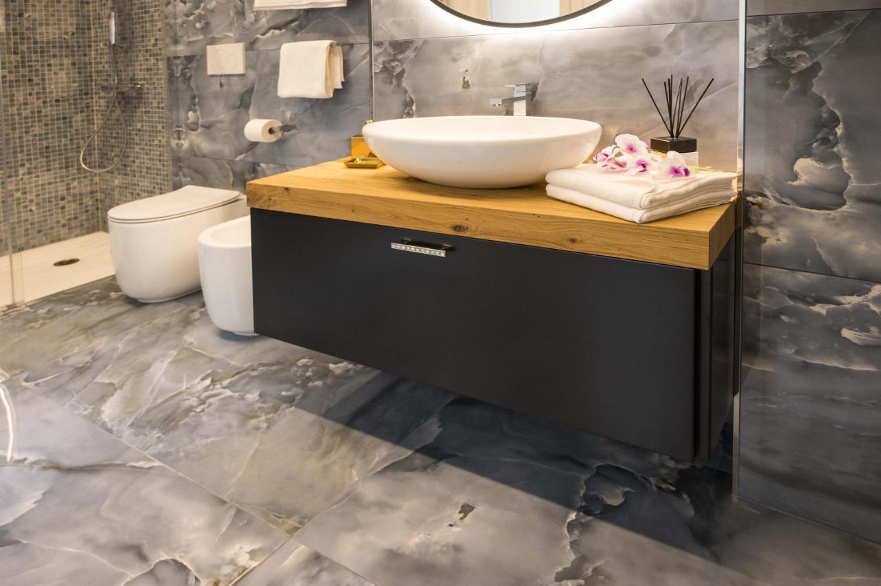 Vipverona Luxury Apartment - Royal Welcome Eksteriør billede