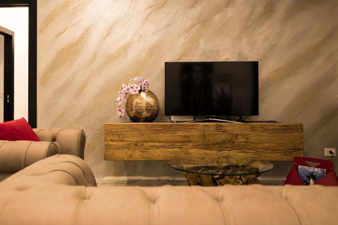 Vipverona Luxury Apartment - Royal Welcome Eksteriør billede